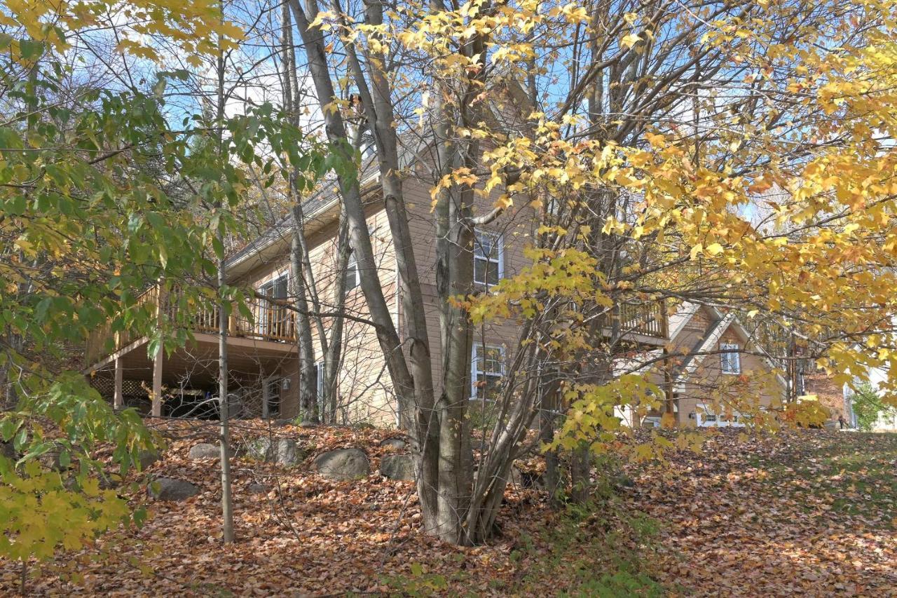 The Golf & Mountain View Retreat By Instant Suites Mont-Tremblant Exterior foto